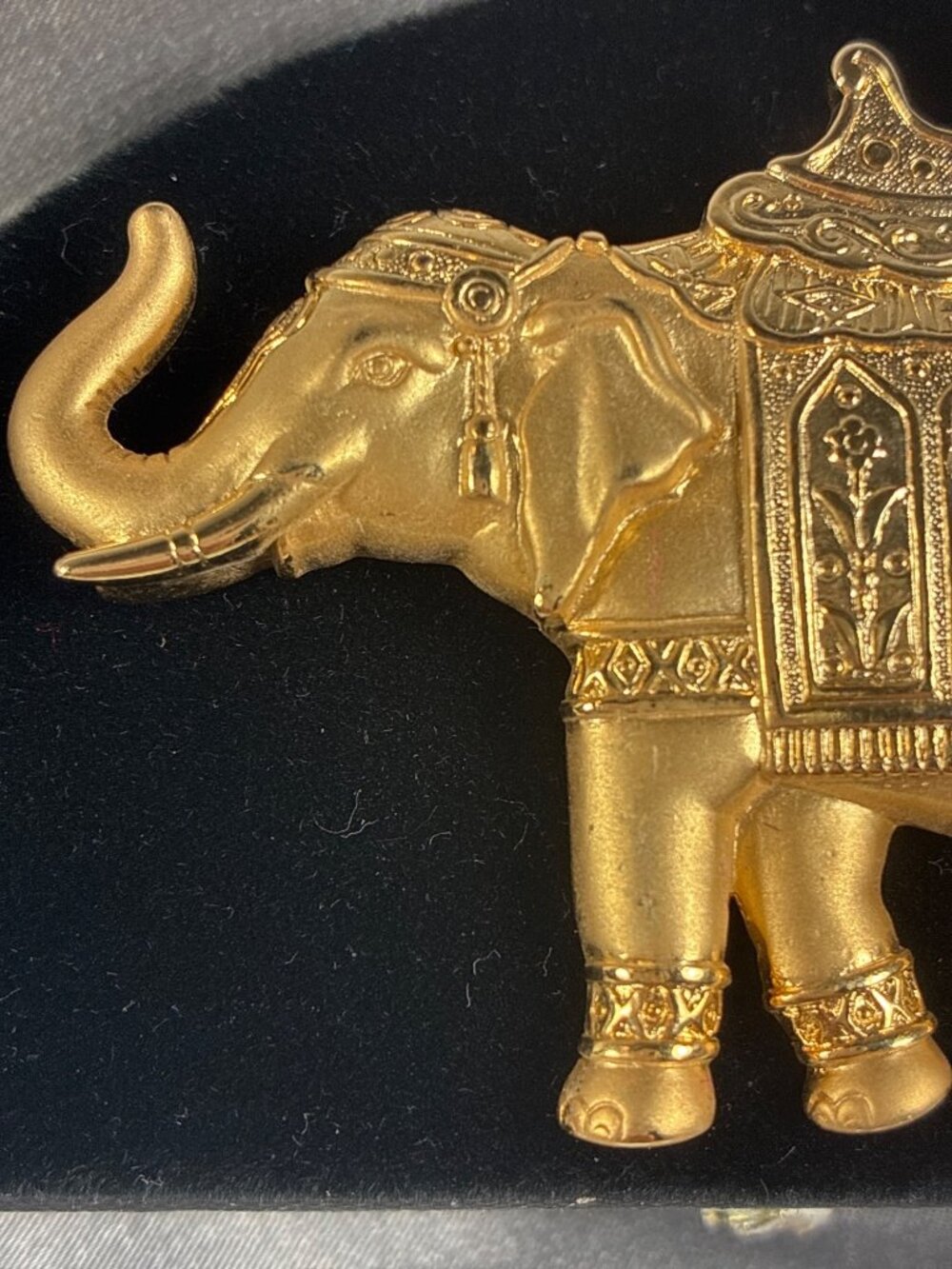 Vintage JJ Jonette Elephant Brooch Gold Tone Indian Howdah Figural Pin - Picture 7 of 8